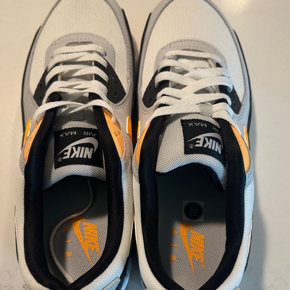 NEW! 10.5 Men's Air Max 90 Gum Bottoms! Ochre Yellow, Grey, White and Black - Picture 4 of 6